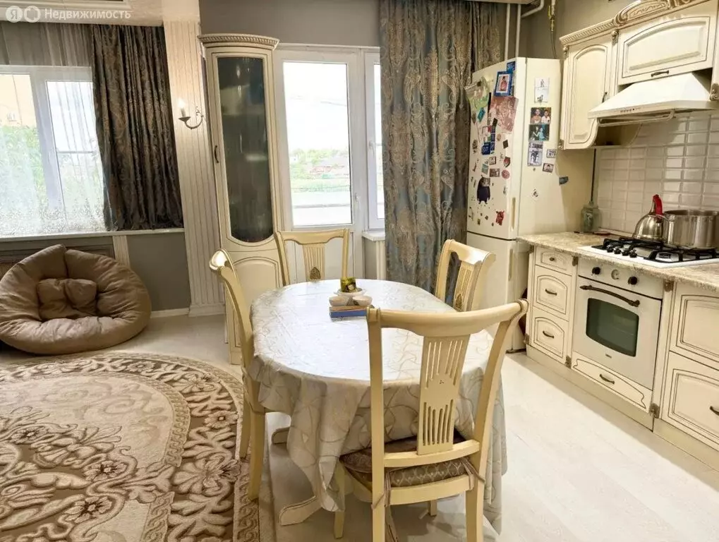2-комнатная квартира: Астрахань, улица Куликова, 81 (57.1 м) - Фото 2