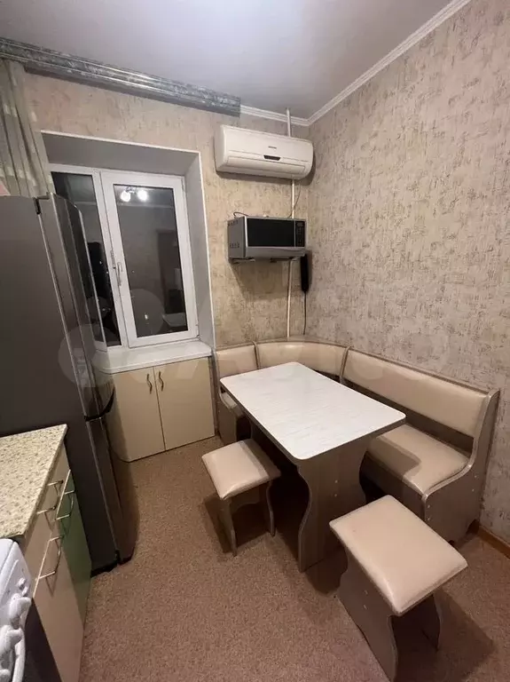 1-к. квартира, 31 м, 8/10 эт. - Фото 1