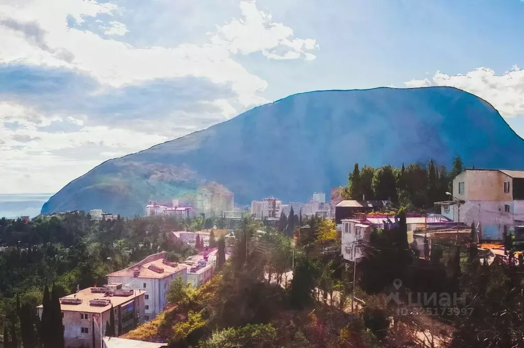 Участок в Крым, Алушта муниципальный округ, Партенит пгт пер. Весенний ... - Фото 0