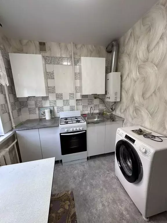 3-к. квартира, 50 м, 2/5 эт. - Фото 0