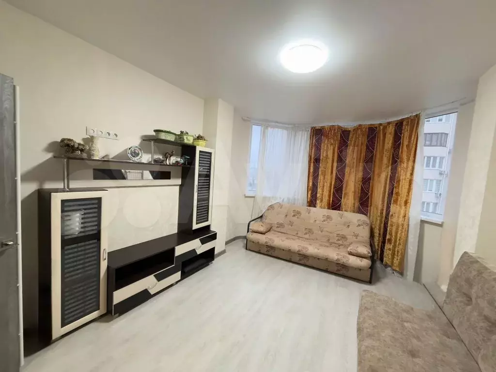 1-к. квартира, 43 м, 5/9 эт. - Фото 0