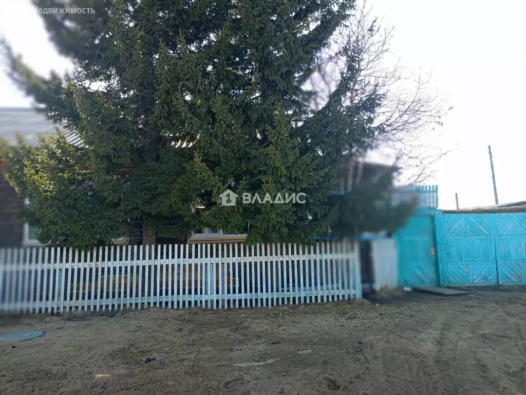 4-комнатная квартира: посёлок городского типа Усть-Баргузин, улица ... - Фото 1