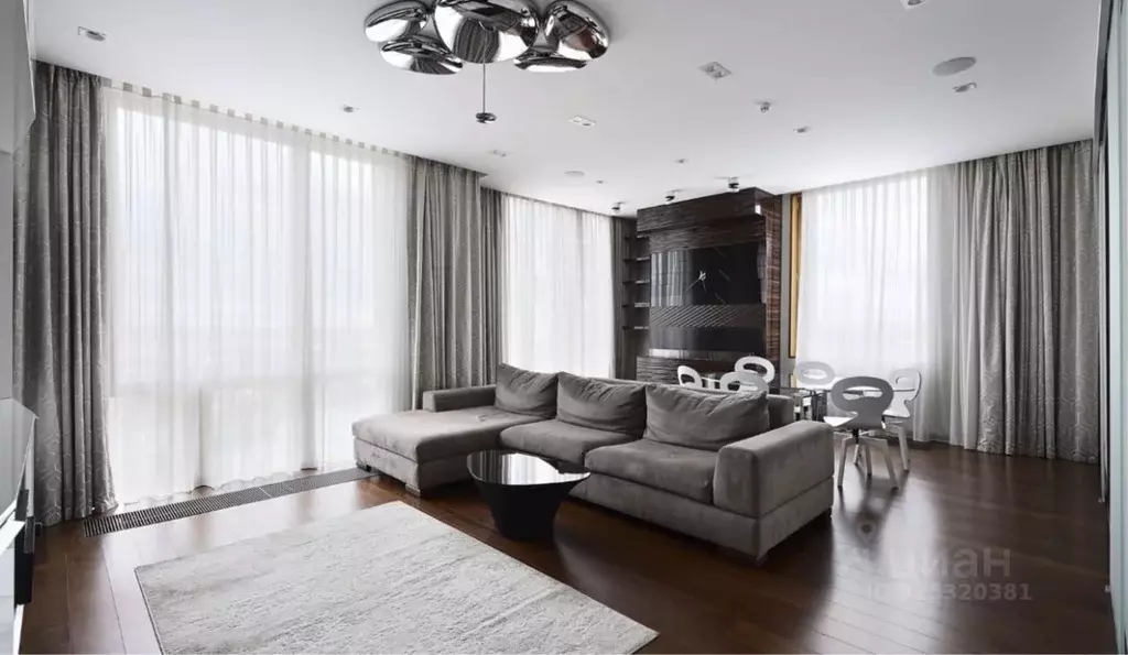 3-к кв. Москва Мосфильмовская ул., 8 (135.0 м) - Фото 0