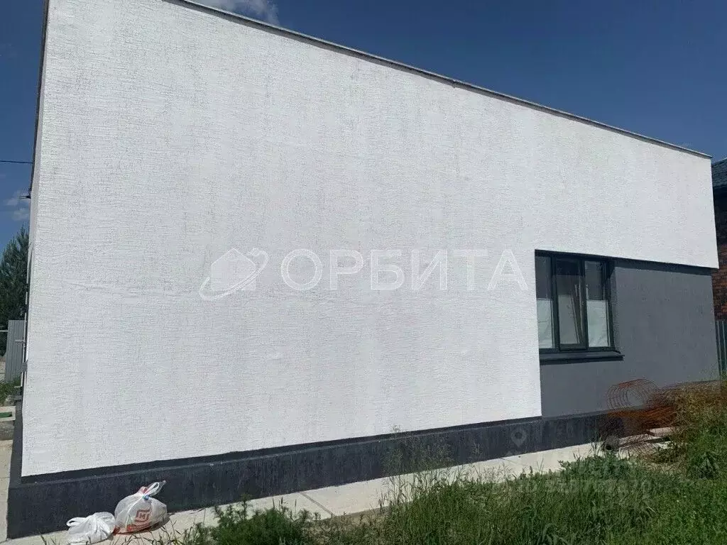 Дом в Тюменская область, Тюменский район, д. Ушакова бул. Центральный ... - Фото 1