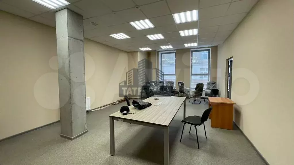 Сдается новый офис на втором этаже с мебелью - Фото 0