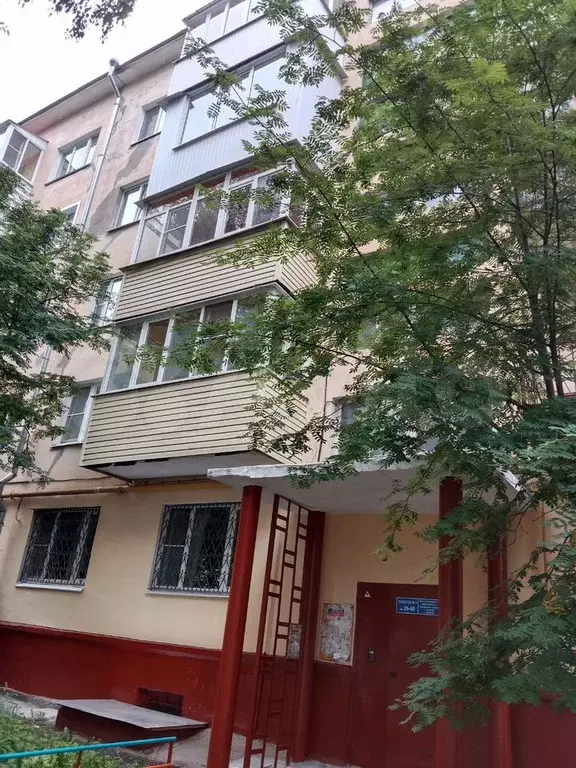 Комната 22 м в 2-к., 2/5 эт. - Фото 1