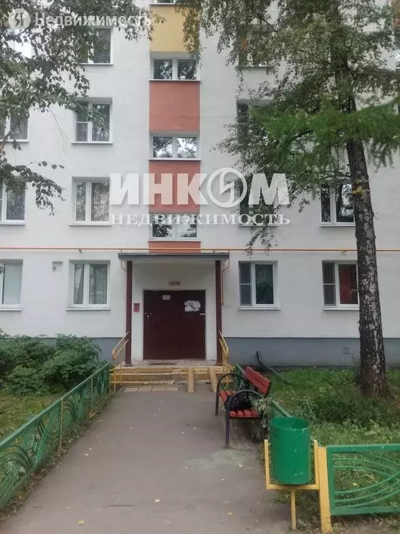 Фото вилиса лациса д 9 к 3. 1 комнатная на вилиса лациса снять. 15. Снять квартиру на волоколамской. Гостиная домино империал мебель.