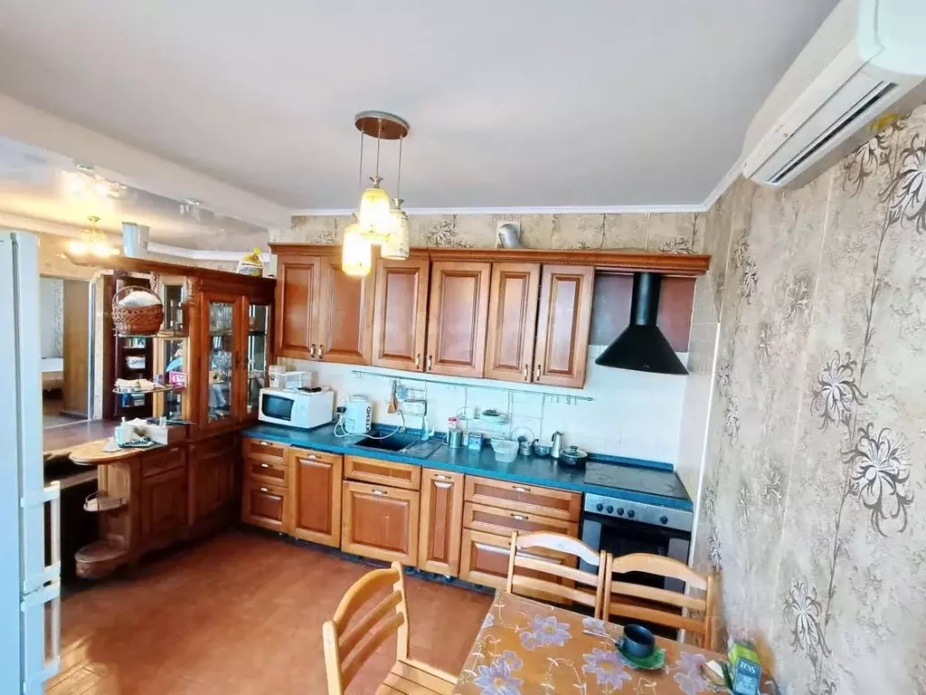 2-к кв. Приморский край, Владивосток Некрасовская ул., 90 (69.6 м) - Фото 0