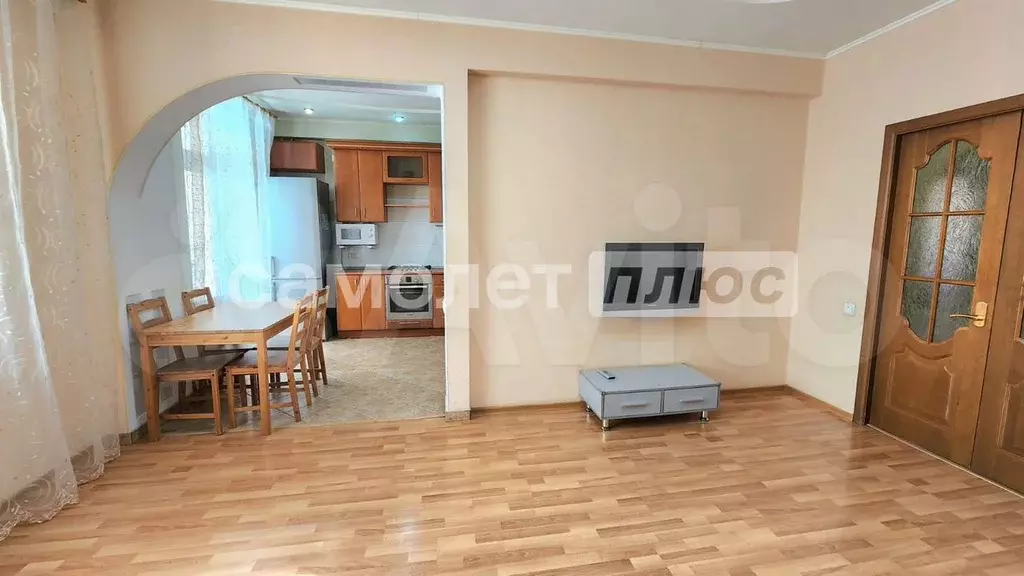 3-к. квартира, 82,6 м, 2/4 эт. - Фото 0