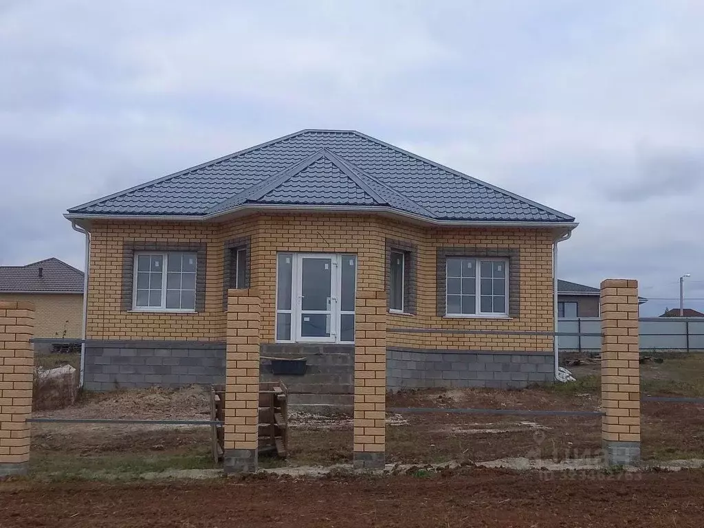 Дом в Белгородская область, Белгородский район, Беловское с/пос, с. ... - Фото 1