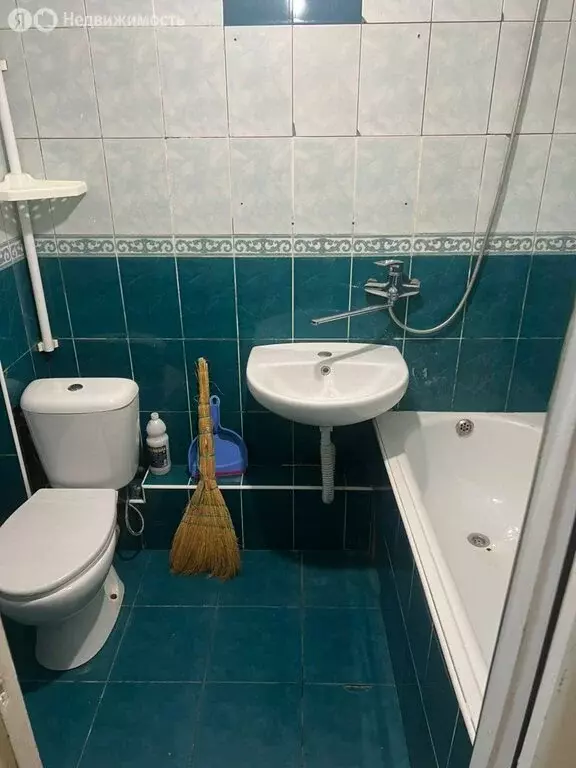 3-комнатная квартира: Нальчик, улица Ватутина, 32Б (66 м) - Фото 0