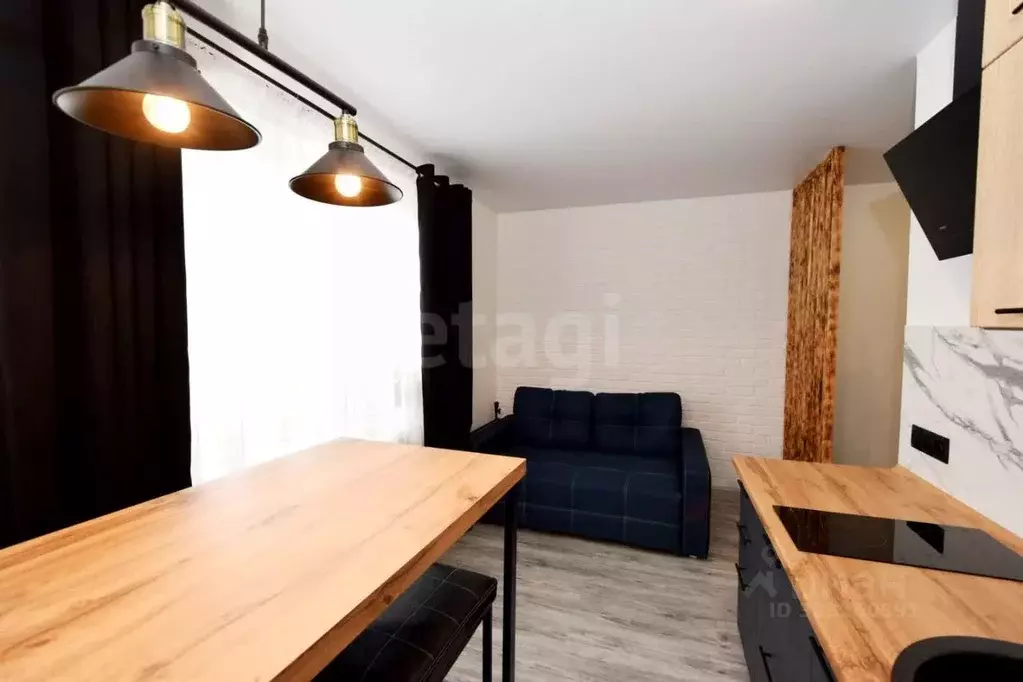 Студия Тюменская область, Тюмень ул. Новоселов, 107к2 (17.9 м) - Фото 1