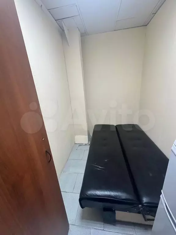 Комната 8 м в 4-к., 2/4 эт. - Фото 1