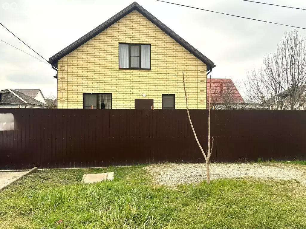 Дом в Крымск, улица Луначарского (144 м) - Фото 1