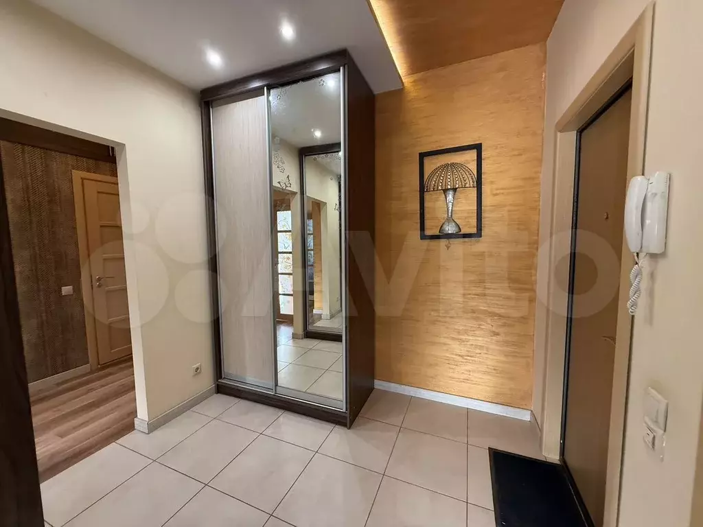 3-к. квартира, 61 м, 1/9 эт. - Фото 0