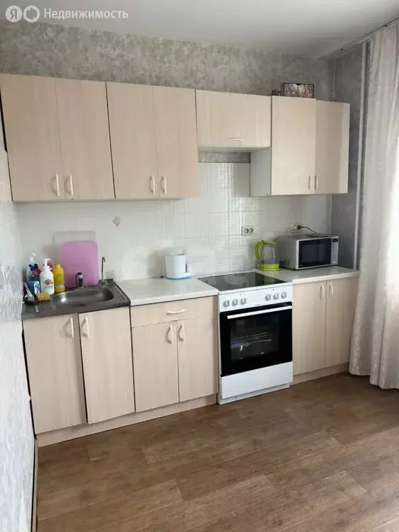 2-комнатная квартира: Искитим, микрорайон Индустриальный, 37 (56.4 м) - Фото 1
