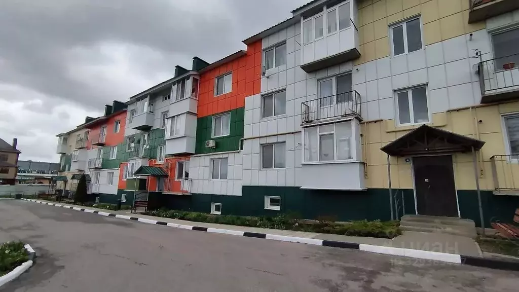 3-к кв. Белгородская область, Короча Интернациональная ул., 42А (62.4 ... - Фото 1