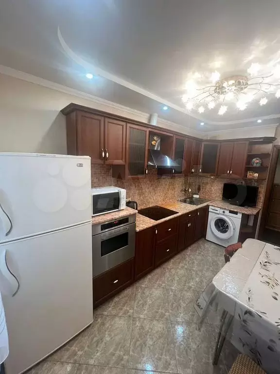 3-к. квартира, 70 м, 7/10 эт. - Фото 0