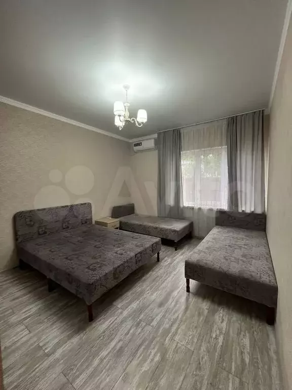 Комната 35 м в 2-к., 1/2 эт. - Фото 1
