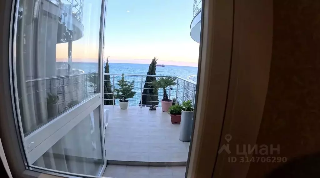2-к кв. Крым, Ялта ул. Дражинского, 27 (55.0 м) - Фото 1