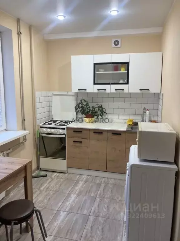 2-к кв. Саратовская область, Саратов проезд 2-й Украинский, 5 (46.0 м) - Фото 0