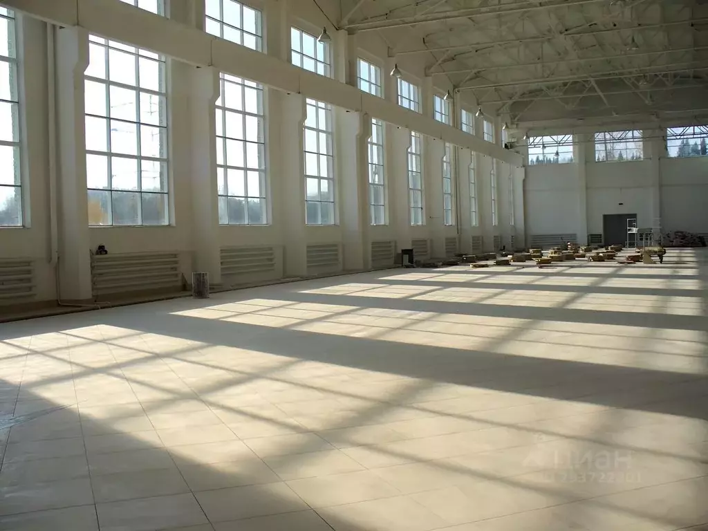 Производственное помещение в Кировская область, Уржум ул. Кировский ... - Фото 2