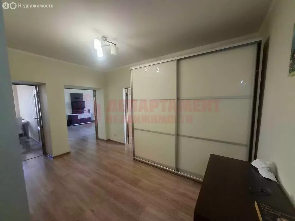 2-комнатная квартира: Астрахань, улица Куликова, 38к3 (66.8 м) - Фото 1