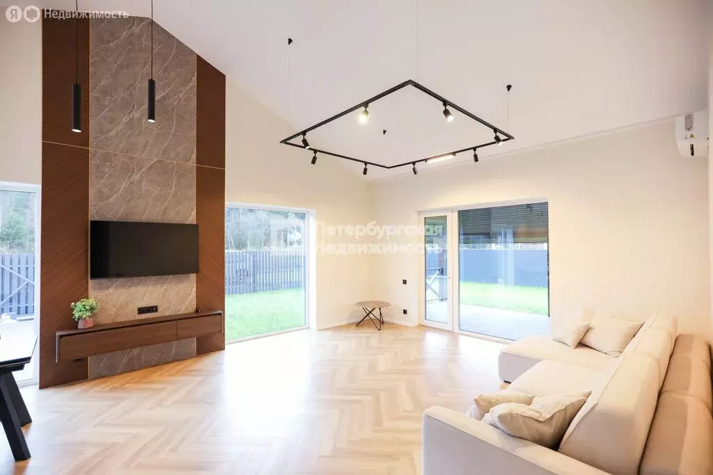 Дом в Ленинградская область, Гатчинский муниципальный округ, деревня ... - Фото 2