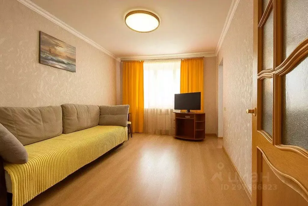 2-к кв. Сахалинская область, Южно-Сахалинск Амурская ул., 102 (45.0 м) - Фото 1