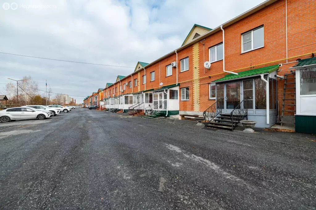 3-комнатная квартира: Курган, улица Молодёжи, 131 (113 м) - Фото 1