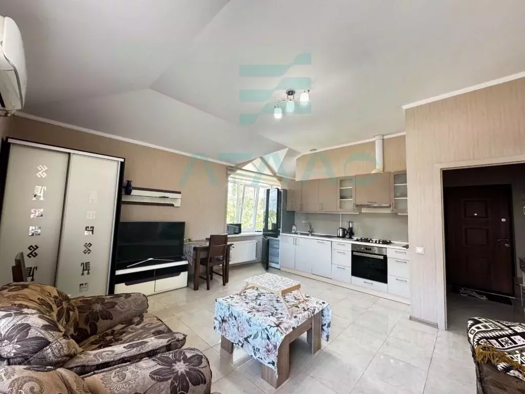 1-к кв. Крым, Симферополь ул. Аэрофлотская, 5А (55.0 м) - Фото 2