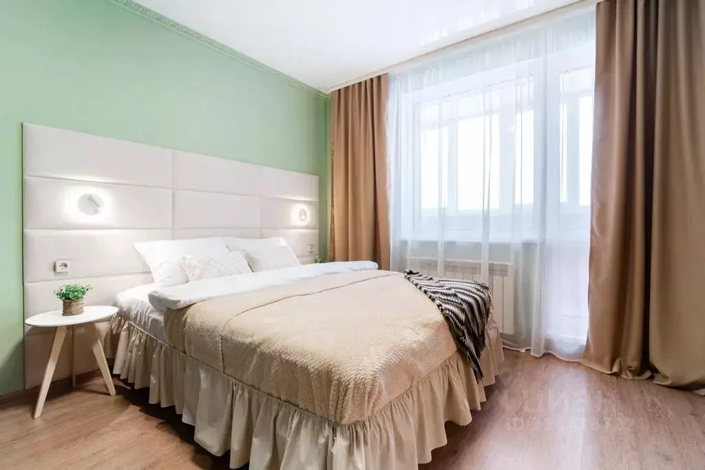 1-к кв. Омская область, Омск ул. Конева, 8 (45.0 м) - Фото 1