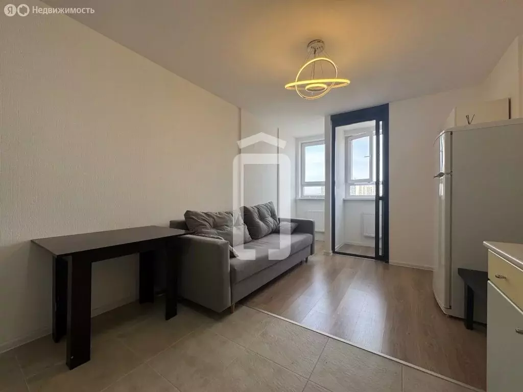 Квартира-студия: Екатеринбург, улица Лыжников, 3 (22.7 м) - Фото 1