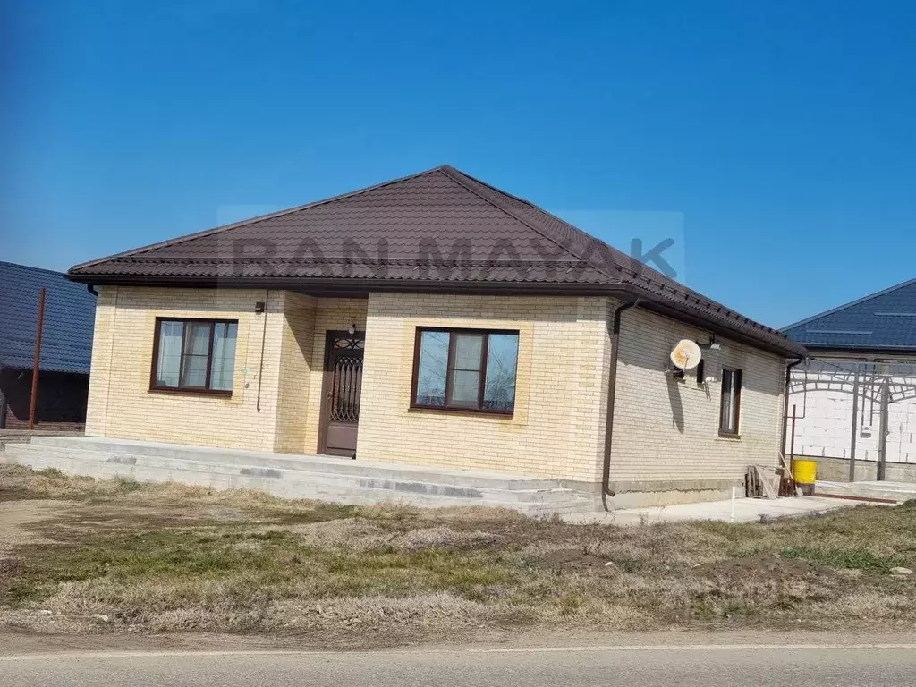 Дом в Адыгея, Майкоп ул. Тембота Керашева (140 м) - Фото 1