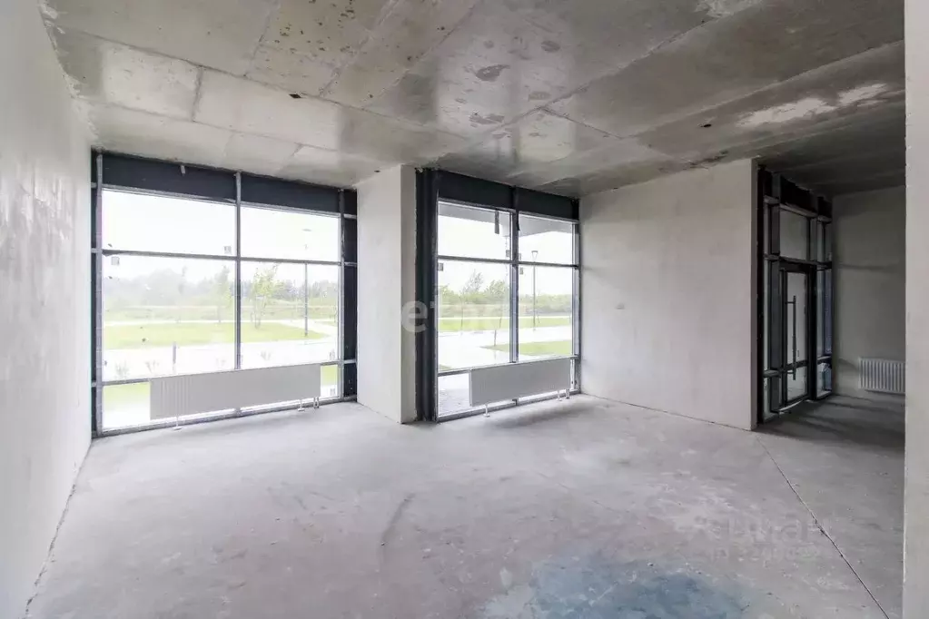 Помещение свободного назначения в Тюменская область, Тюмень ул. Павла ... - Фото 1