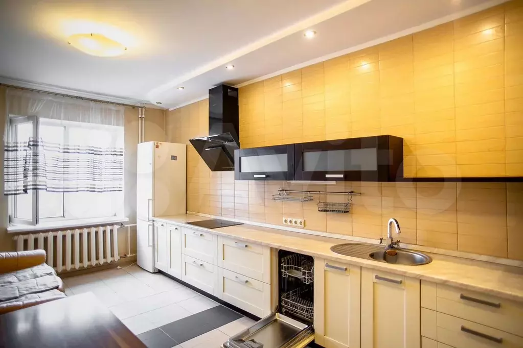 2-к. квартира, 90 м, 12/14 эт. - Фото 0