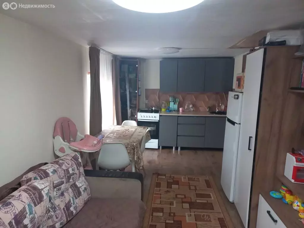 Дом в посёлок городского типа Инской, улица Правды (41 м) - Фото 2