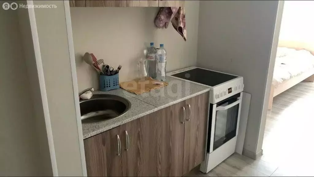 Квартира-студия: Тюмень, улица Вадима Бованенко, 3 (23.7 м) - Фото 0