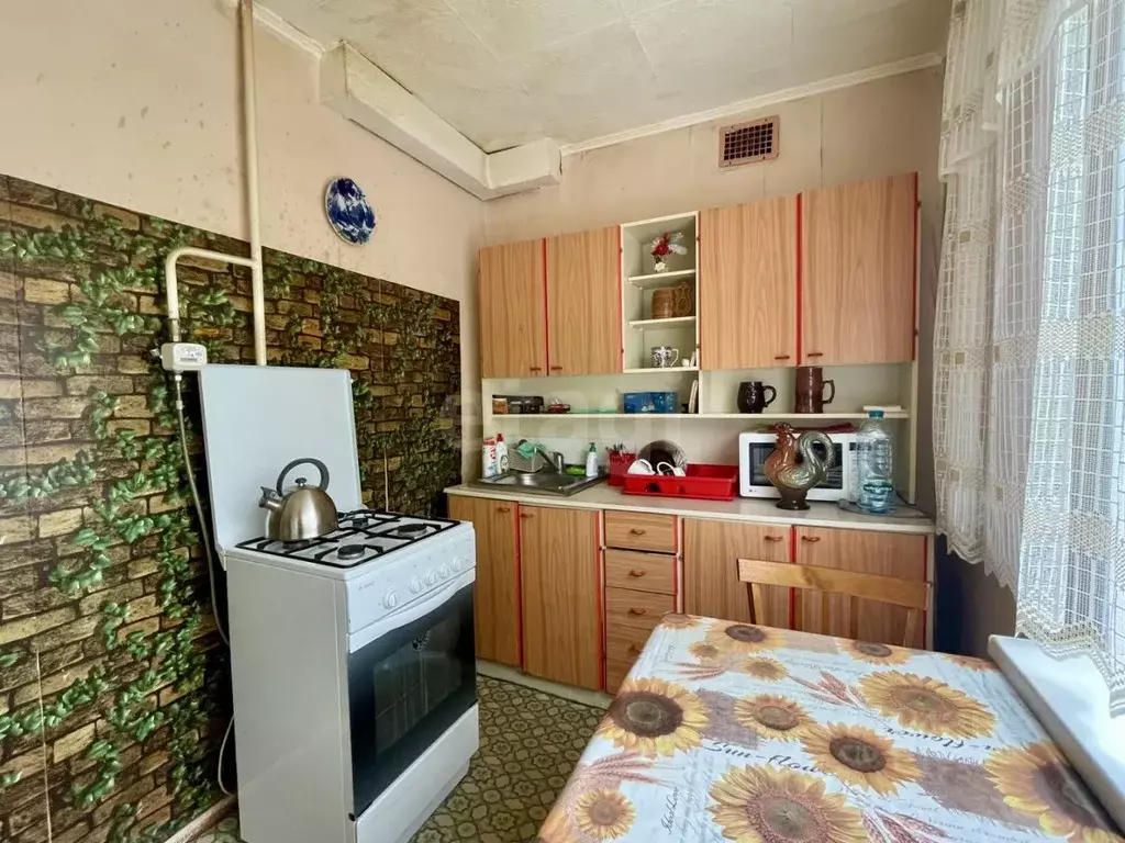 3-к кв. Псковская область, Остров Авиационная ул., 6 (56.1 м) - Фото 2
