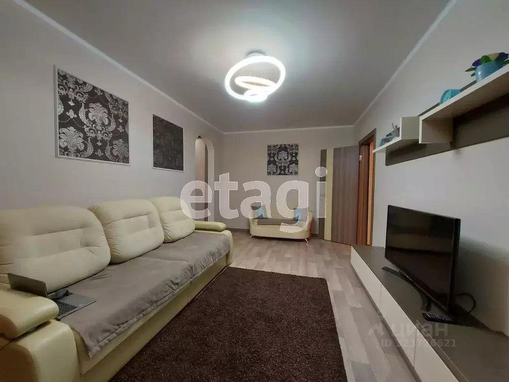 3-к кв. Ямало-Ненецкий АО, Новый Уренгой Ленинградский просп., 8А ... - Фото 2