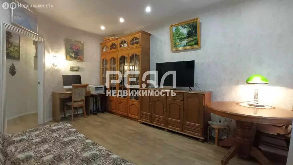 3-комнатная квартира: Санкт-Петербург, Лыжный переулок, 7 (62.8 м) - Фото 1
