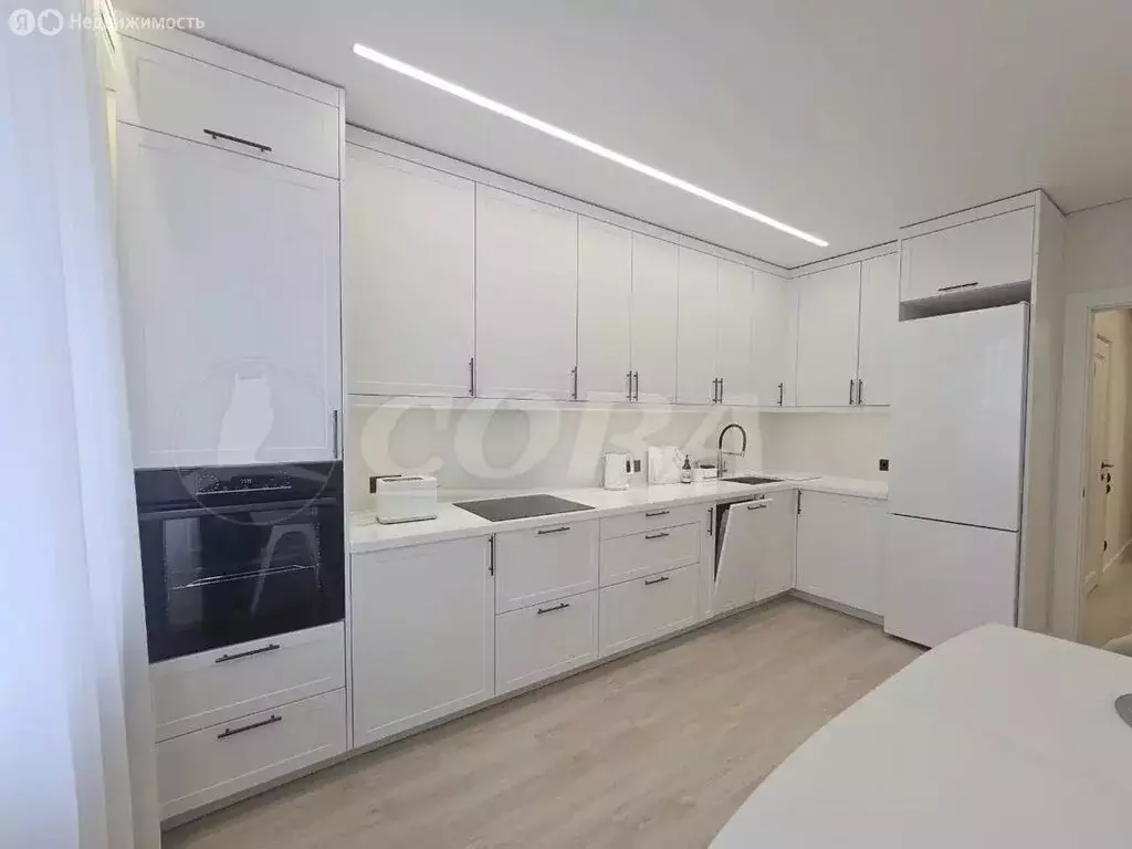 2-комнатная квартира: Тюмень, улица Республики, 204к6 (66 м) - Фото 1