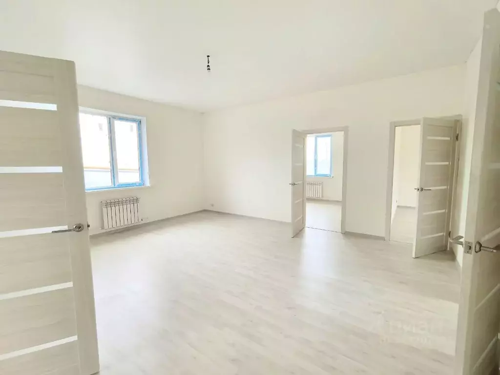 Дом в Воронежская область, Семилукский район, с. Девица Кольцовская ... - Фото 1