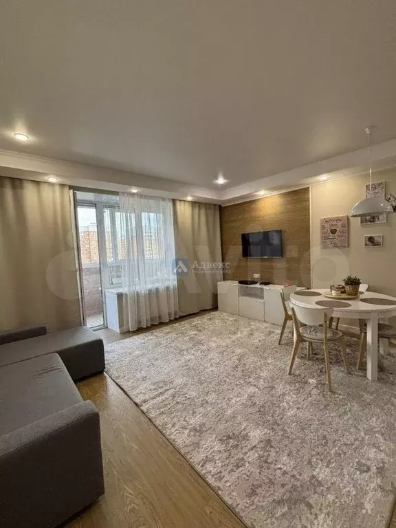 2-к кв. Тюменская область, Тюмень ул. Николая Федорова, 28 (80.0 м) - Фото 1