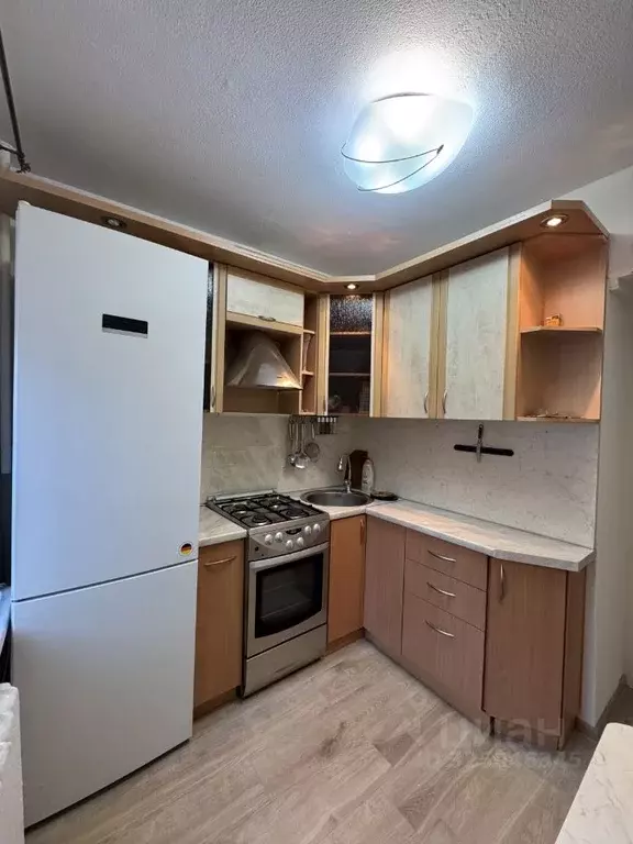 2-к кв. Брянская область, Брянск ул. Горбатова, 11 (46.0 м) - Фото 1