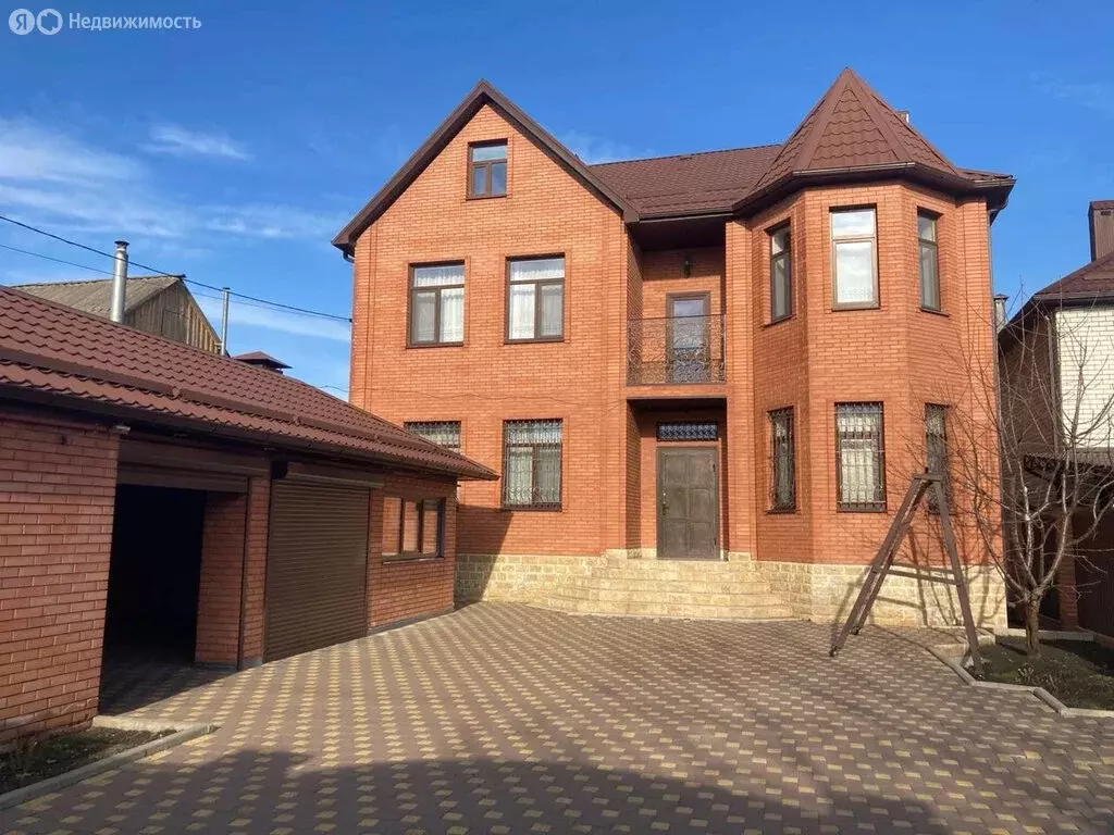 Дом в Ставрополь, улица Пономарёва, 248 (240 м) - Фото 1