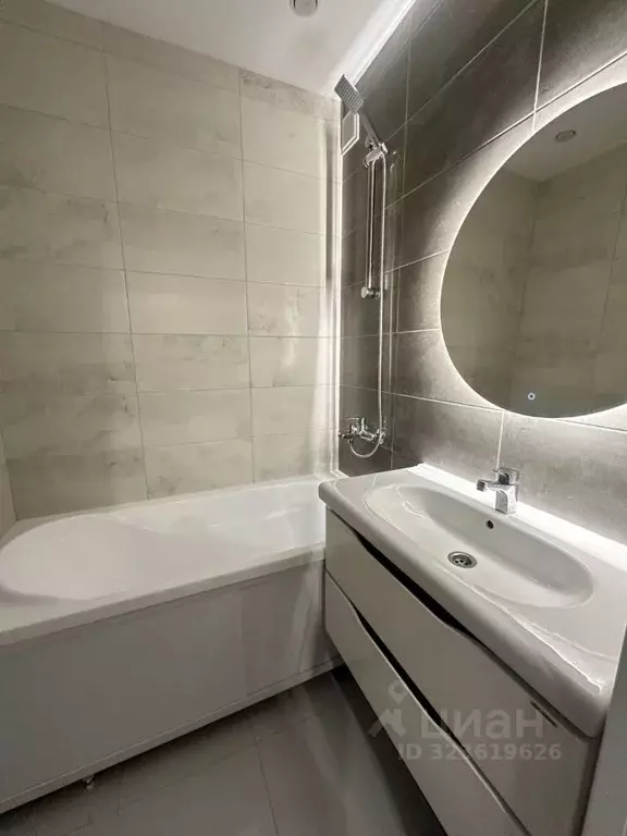 2-к кв. Татарстан, Набережные Челны Шишкинский бул., 4 (47.0 м) - Фото 1