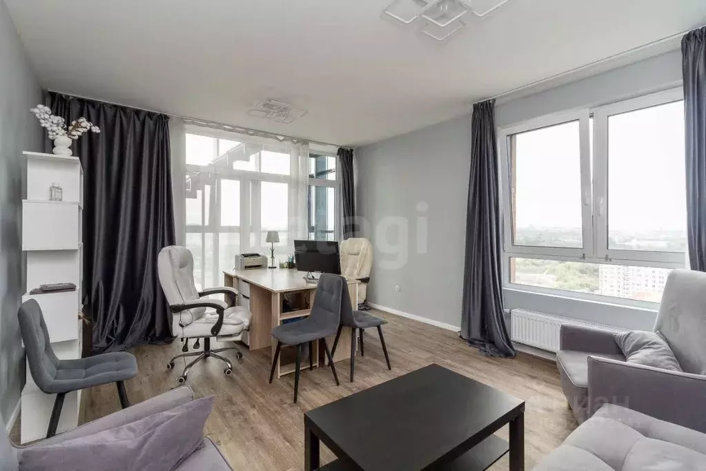 Офис в Тюменская область, Тюмень ул. Виктора Тимофеева, 9 (75 м) - Фото 1