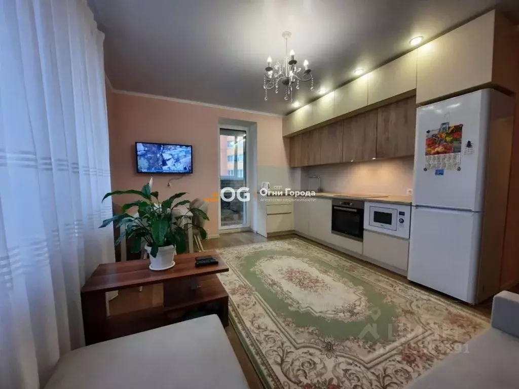 2-к кв. Брянская область, Брянск ул. Горбатова, 45 (63.9 м) - Фото 1