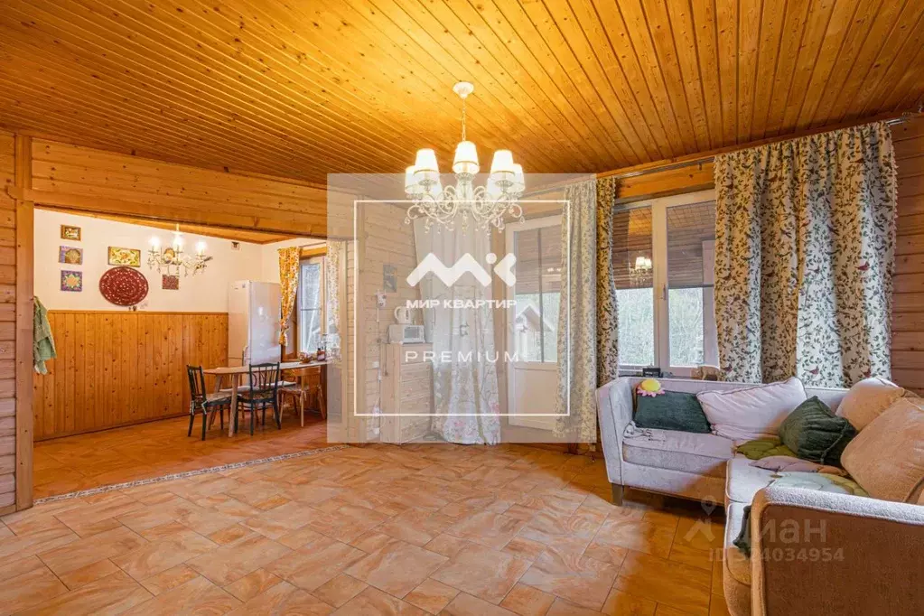 Коттедж в Ленинградская область, Выборгский район, Рощинское городское ... - Фото 1